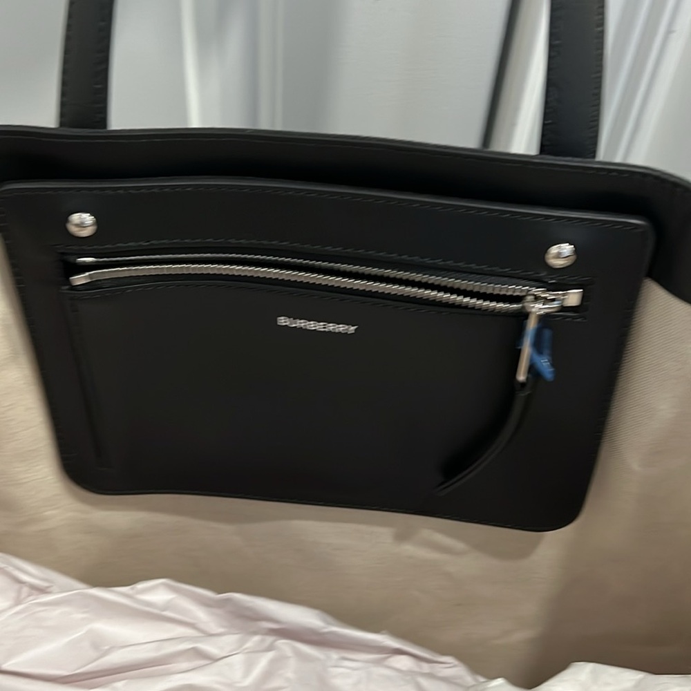Tote - Picture 3 of 6